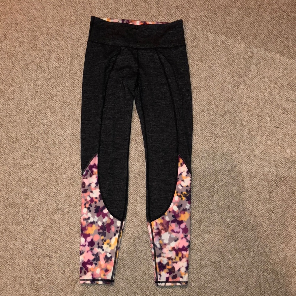 Women’s Athleta Patterned Leggings